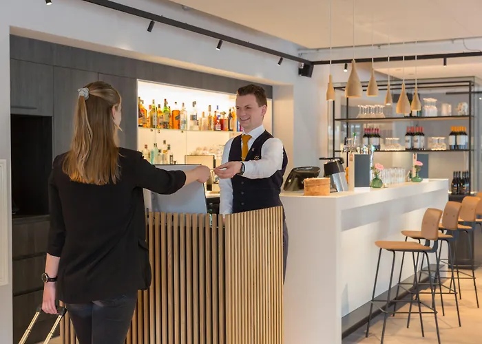 酒店 Postillion Wtc 4*