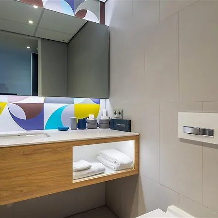 Postillion Wtc Hotel