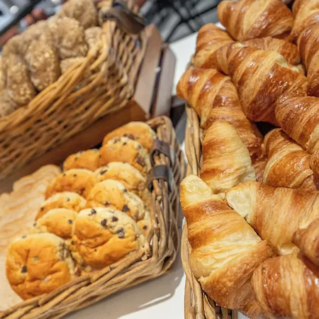 Hotel Postillion Wtc 4*